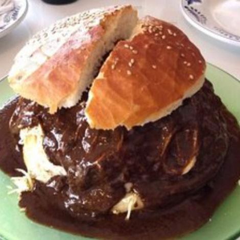 Combo Cemita De Mole Poblano