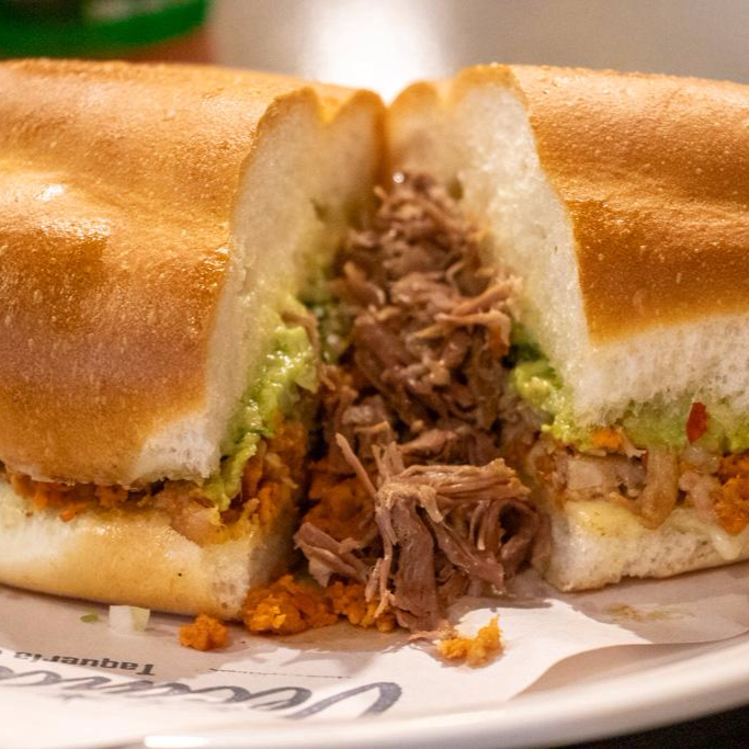 Torta de Arrachera