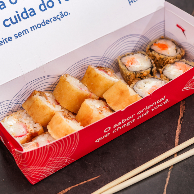 08 Hot Grelhado e 04 Carioca de Salmão.