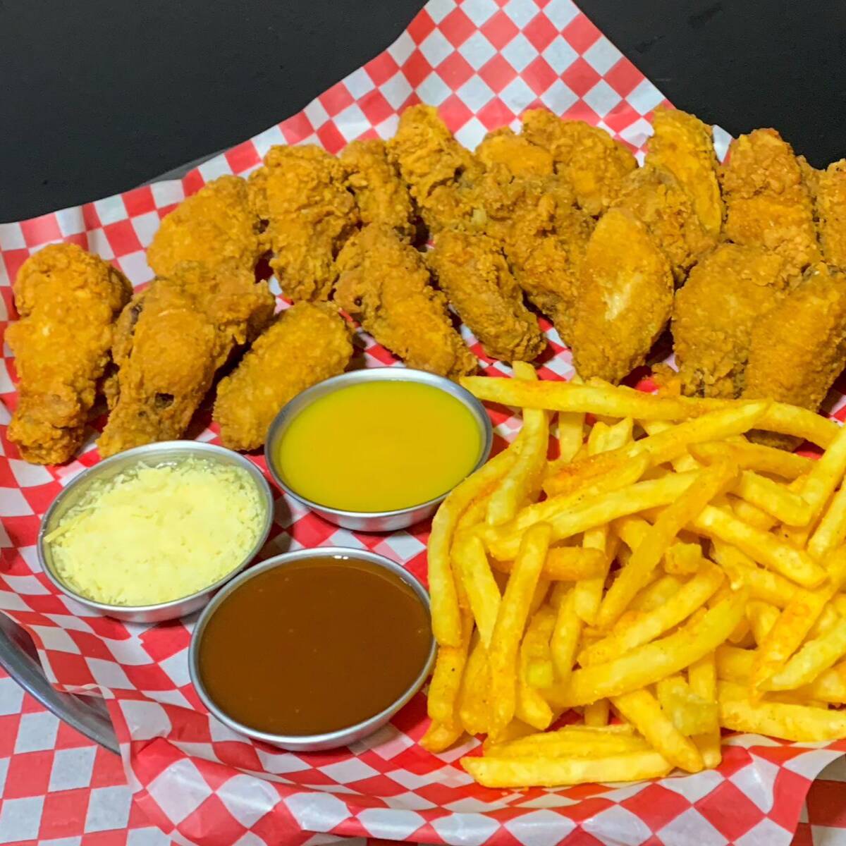 Combo 20 Alas + Papas🍗🔥 + Gaseosa 1.5