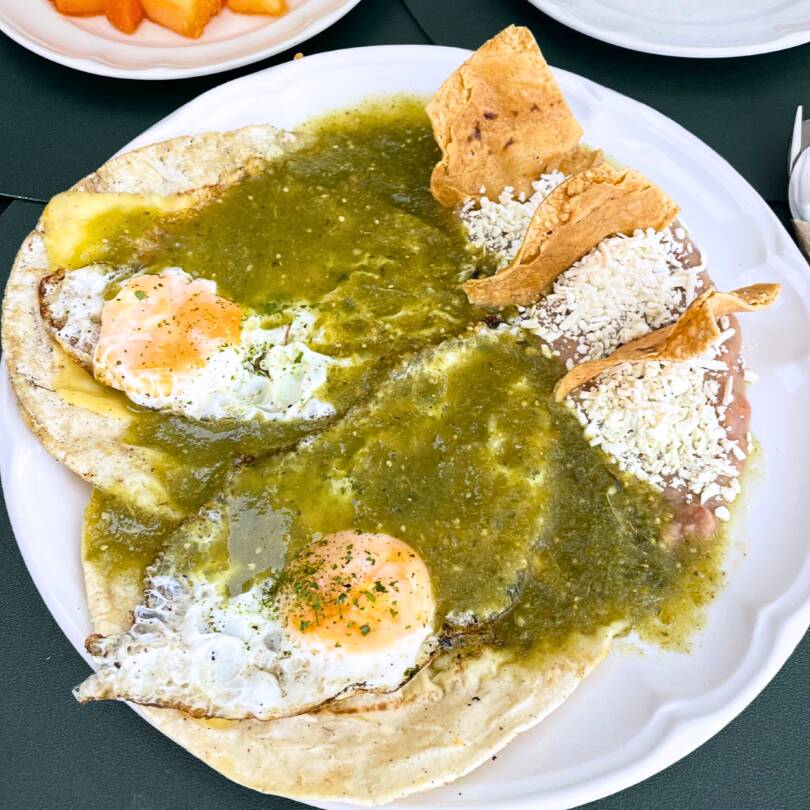 HUEVOS RANCHEROS
