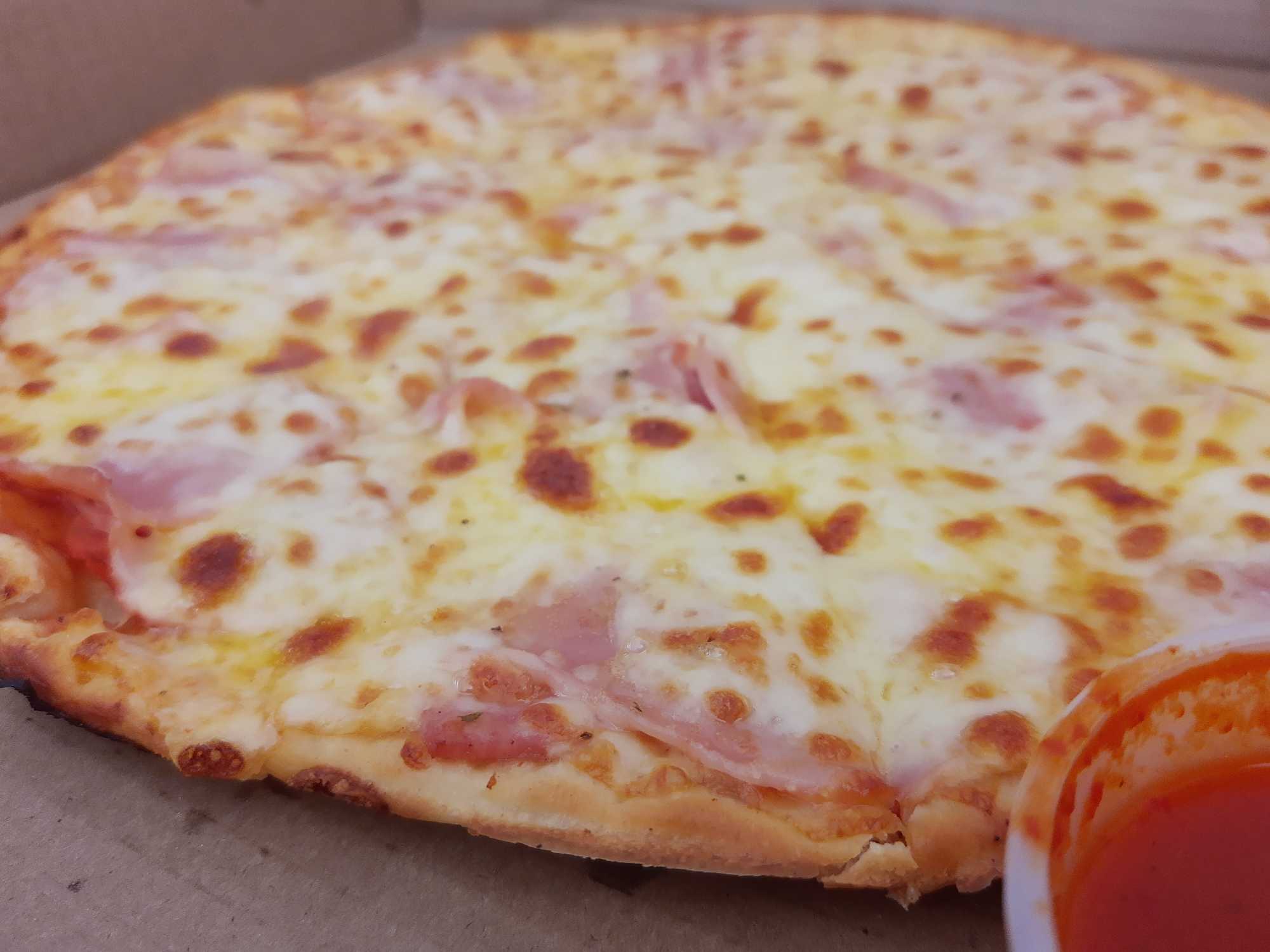 COMBO PIZZA GRANDE ESPECIALIDAD + PIZZA MED. QUESO