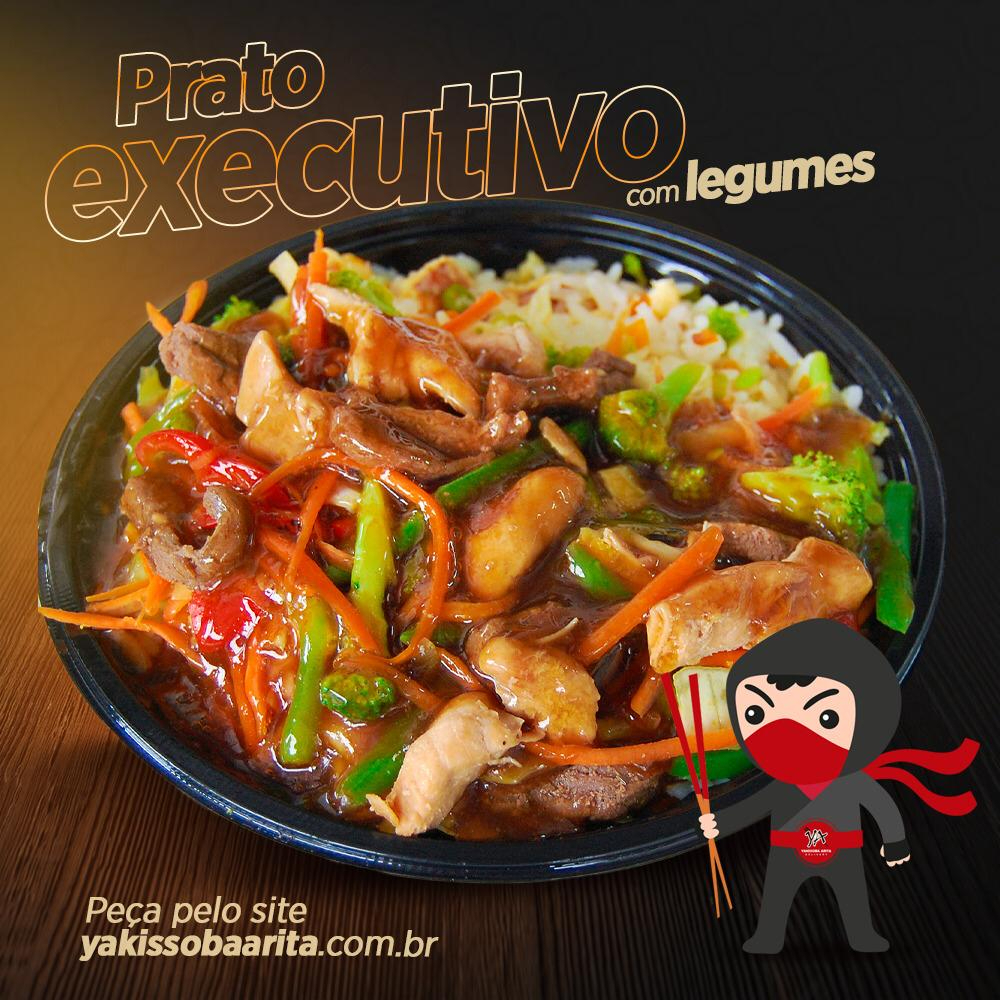 300gr de yakimeshi 150grs de legumes carne frango (para 1 pessoa) Serve até 1 pessoa