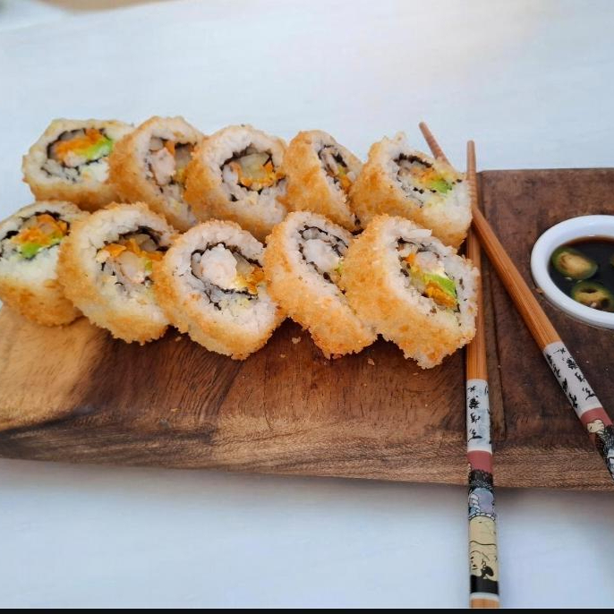Sushi empanizado surimi