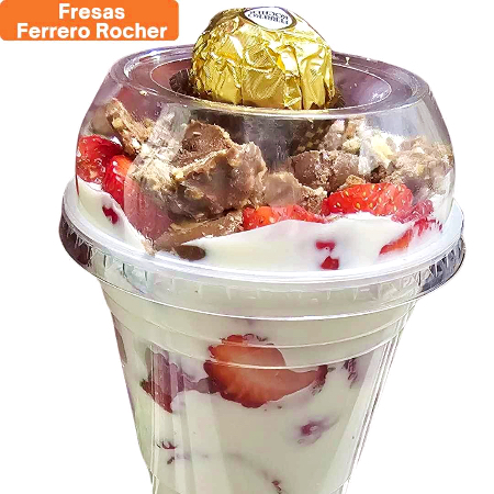 Fresas con Crema de la Casa + 1 Topping. (16oz)