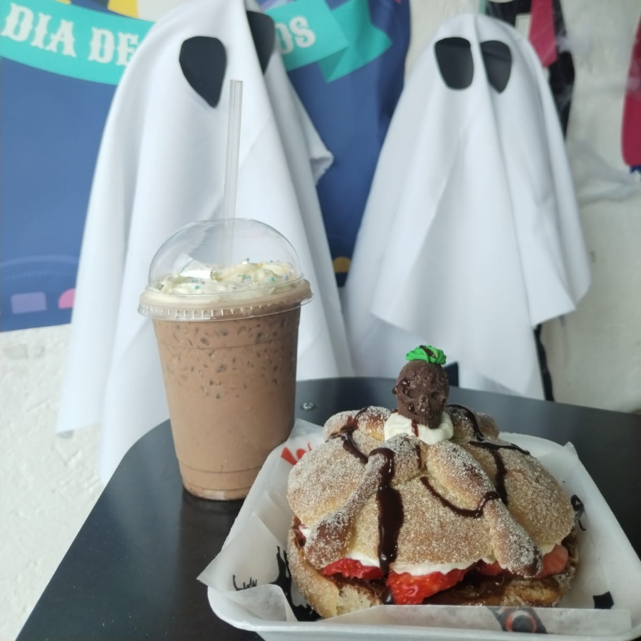 Hojaldra Rellena NUTELLA