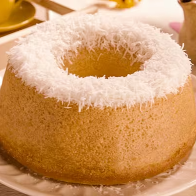 O sabor especial do coco em uma massa bem molhadinha. Coberto com coco em flocos trazendo à lembrança as festinhas de aniversário de antigamente.
Peso aproximado do bolo: 990 gramas
Rende aproximadamente 16 fatias de 61,8 gramas
Alérgicos: Contém Glúten e Lactose. Contém leite e derivados, derivados do trigo e ovo.
Para informações de ingredientes e tabela nutricional consulte o site.