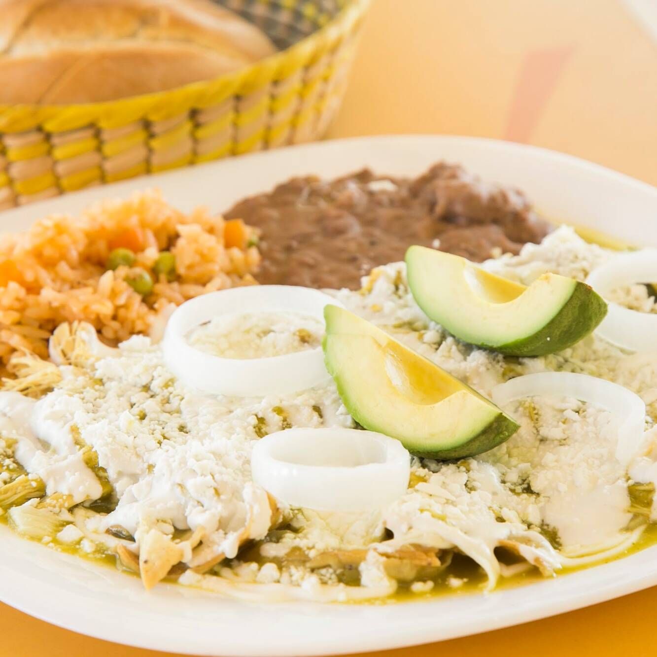 Viernes de Chilaquiles 🔥