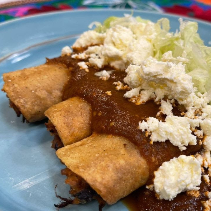 Tacos Dorados Oaxaqueños (rellenos de Pollo)