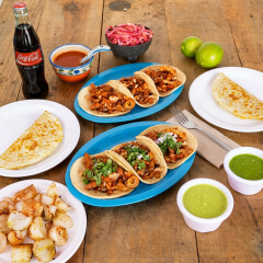 Paquete Mundialista 12 Tacos + 2 Quesadillas