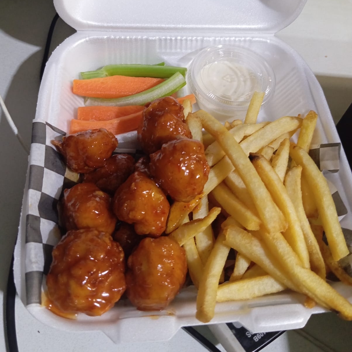 Orden de Boneless