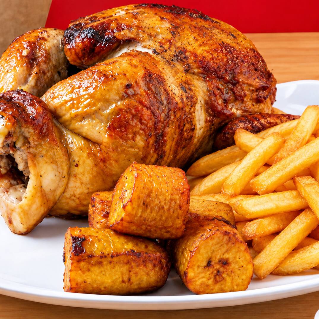 Pollo Asado con Papas fritas y maduro