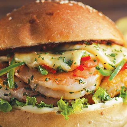 Hamburguesa de Camarón con Papas