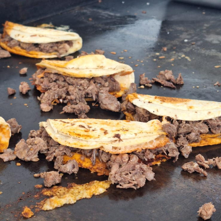 Qesi Birria de Harina Mediana