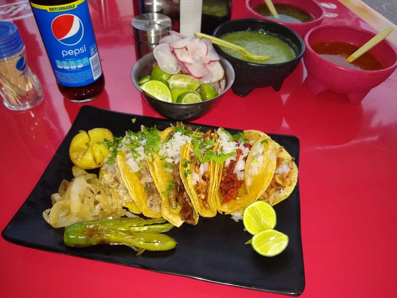 ORDEN DE 5 TACOS + REFRESCO