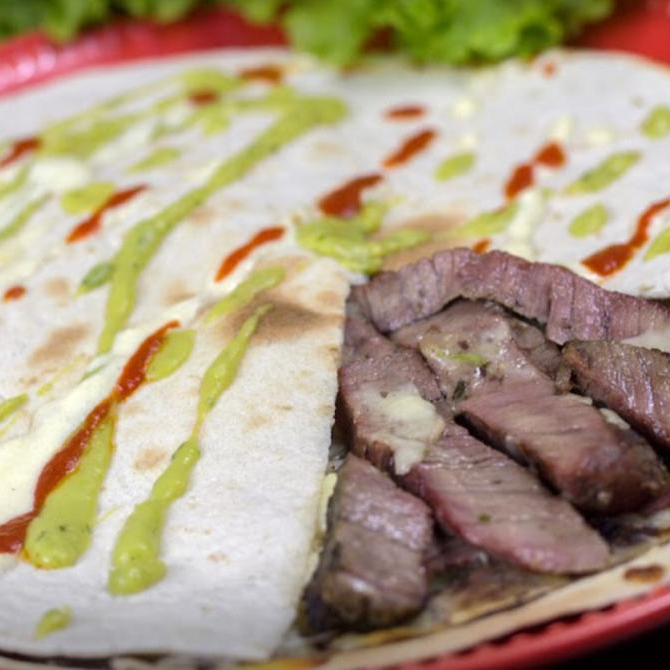 QUESADILLA DE CRNE