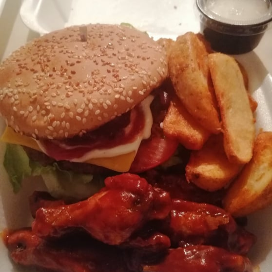 Combo Hamburguesa + Alitas