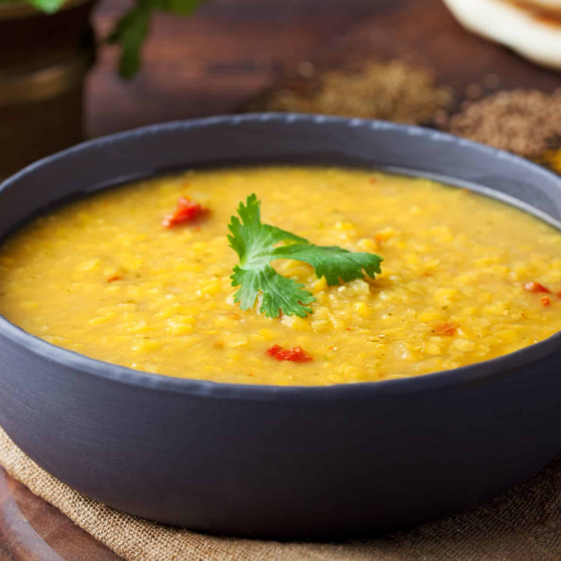 Sabor marcante e cheio de personalidade! Um caldo cremoso de frango com mandioca,bacon,calabresa,pimenta, preparado com temperos especiais e aquele toque de carinho que faz toda a diferença. Perfeito para quem gosta de uma comida com atitude e muito sabor!(Foto ilustrativa) Serve 1 pessoa (500ml)