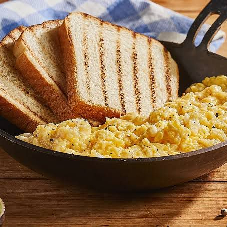HUEVOS REVUELTOS