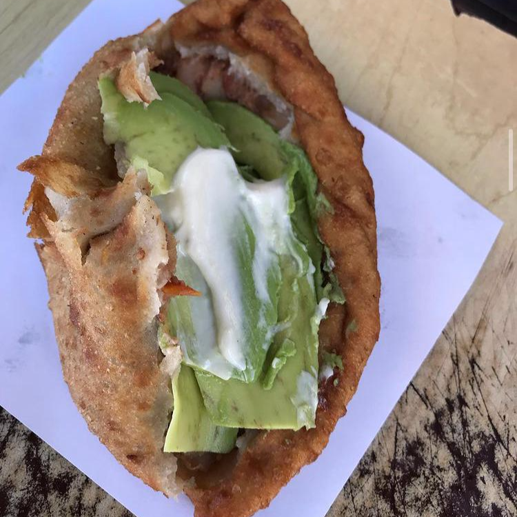 3 Empanadas de Carne Desebrada con Papa