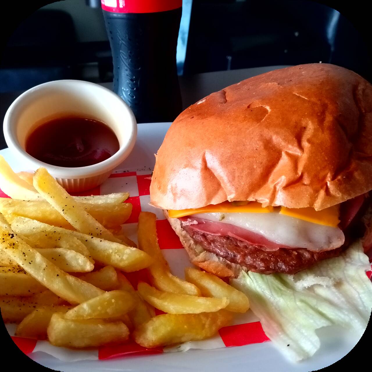 Hamburguesa de Sirloin + Papas + Refresco