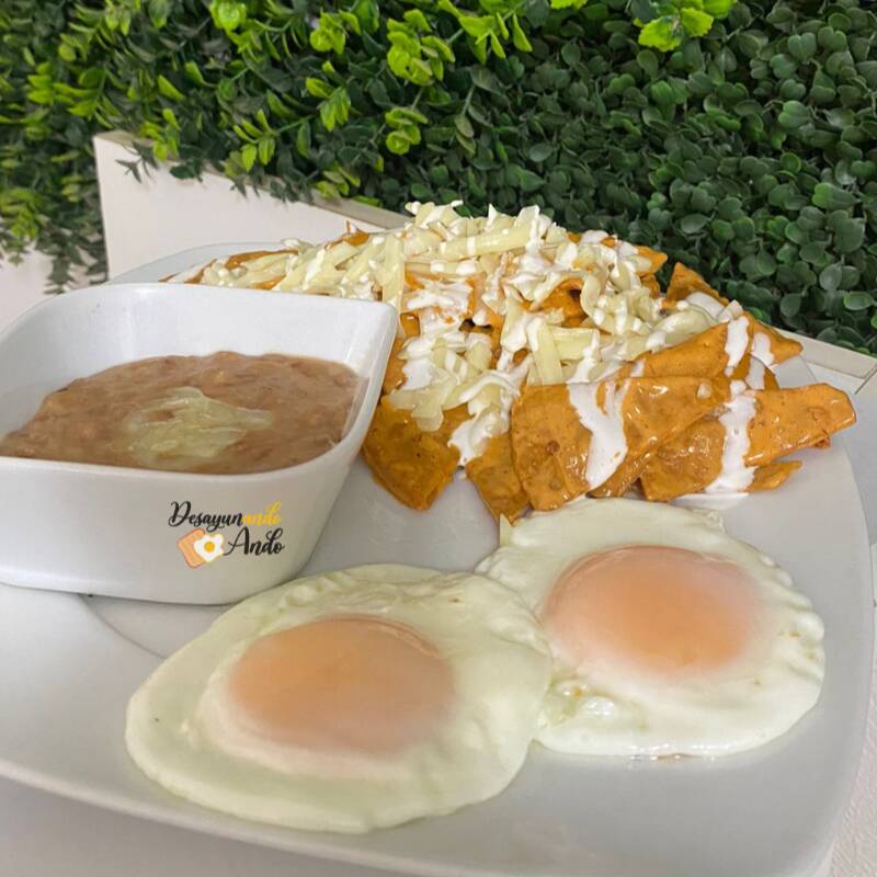 Chilaquiles + Café