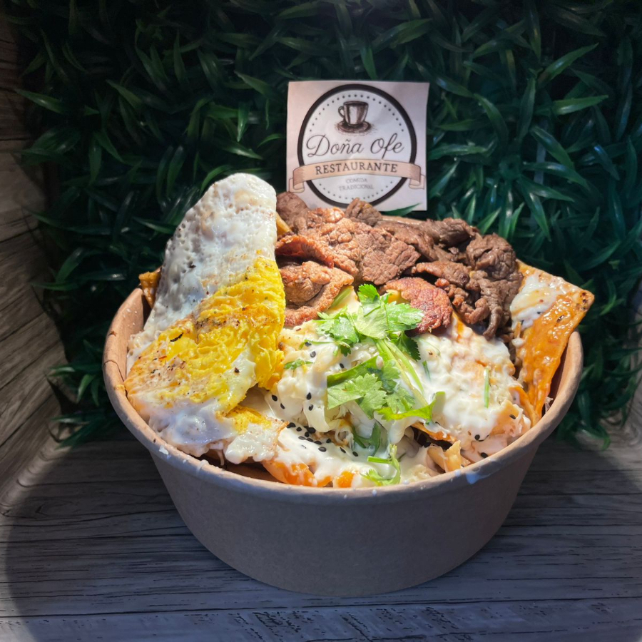 Chilaquiles Chipotle Res y Huevo