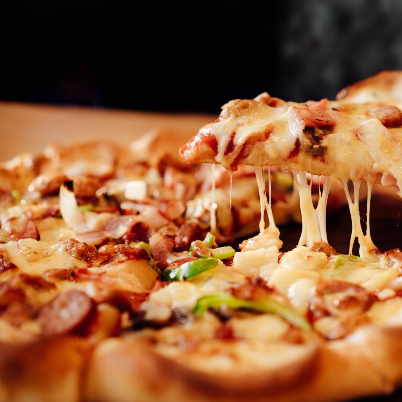 Combo pizza Mediana + Bebida 1.5 litros