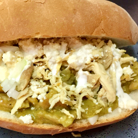 Tecolota (torta de chilaquiles)