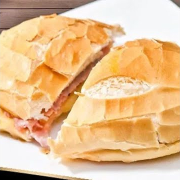 PÃO , QUEIJO E PRESUNTO