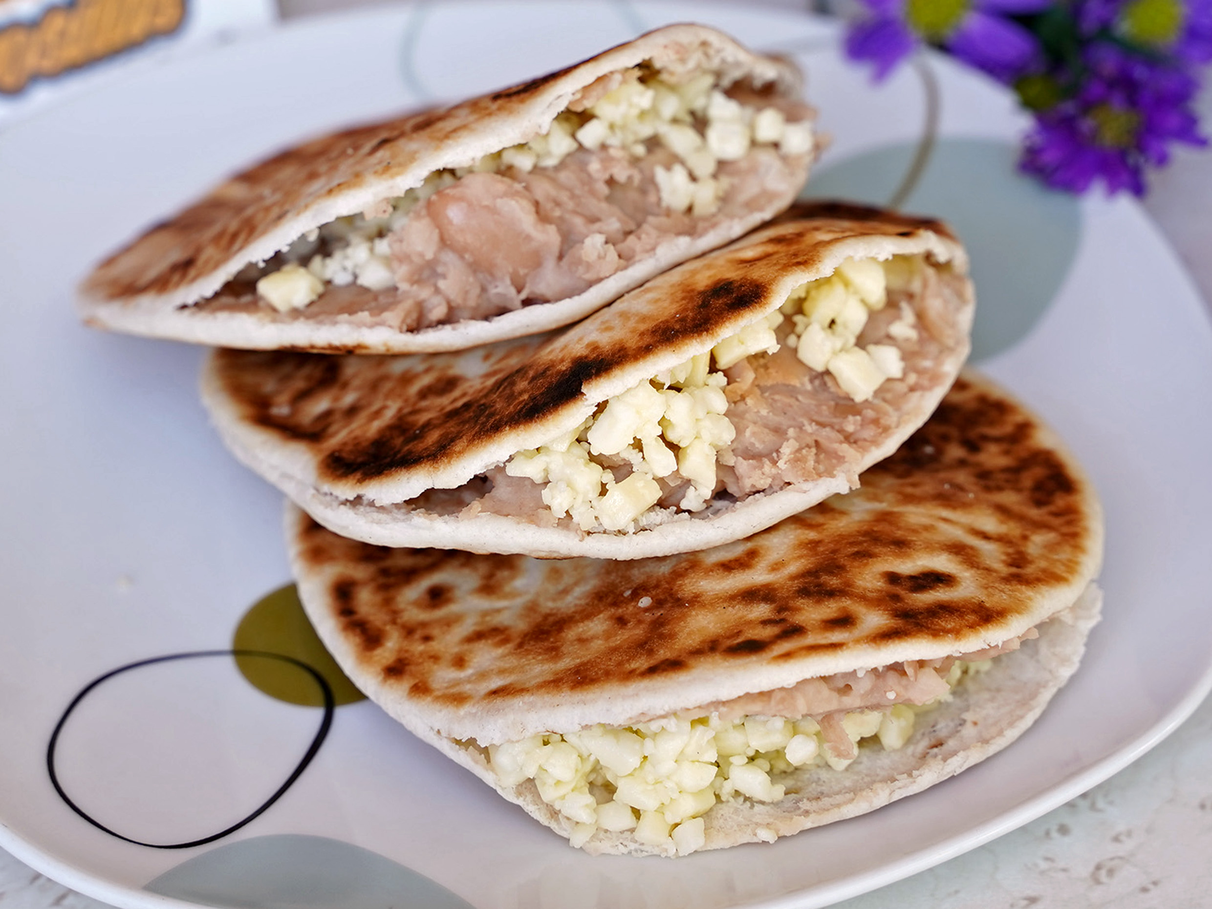 Frijoles con Queso