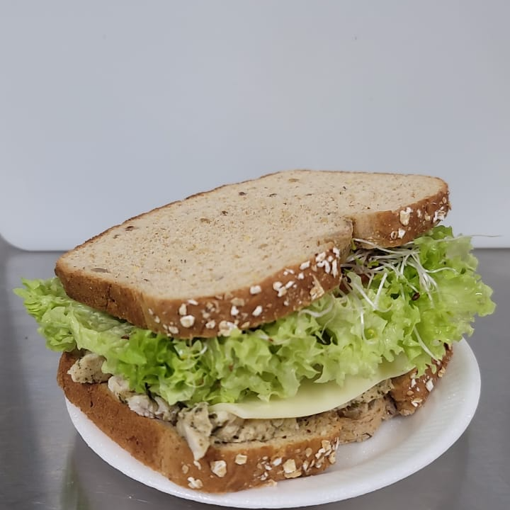 Sándwich 12 Granos D Pollo