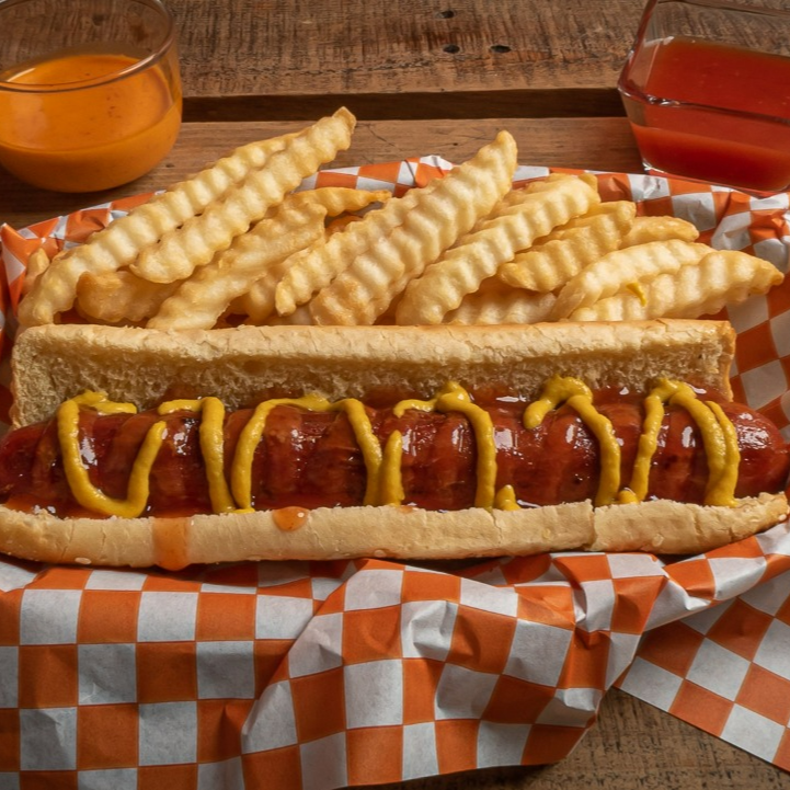 Hot Dog Jumbo con Papas a la Francesa