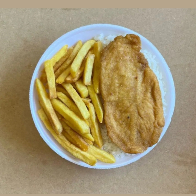 FRANGO EMPANADO, ARROZ E FRITAS.
PORÇÃO INDIVIDUAL
QUANTIDADE 500 GRAMAS