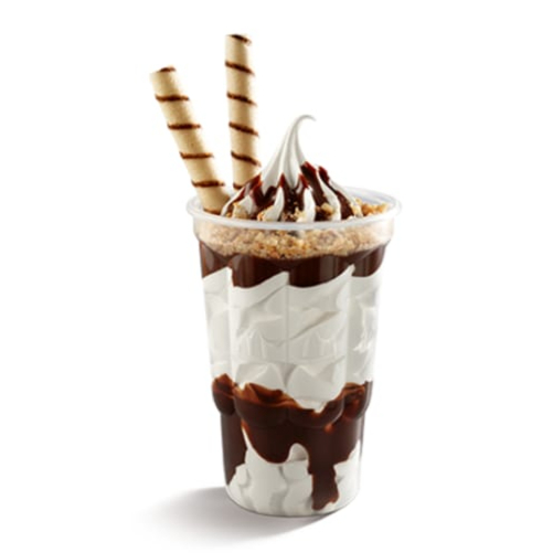 Desfrute do nosso 'Top Sundae', uma delícia irresistível que serve perfeitamente em um copo de 300 ml. Esta tentação doce é meticulosamente montada para entregar uma experiência de sabor incomparável. Cada colherada vai te levar a um passeio celestial de sabores intensos. É perfeito para adoçar a sua vida com momentos de pura indulgência. Não perca a oportunidade de saborear este requintado 'Top Sundae', um verdadeiro triunfo da nossa categoria 'Monte deliciosos Sundae e Top Sundae'.