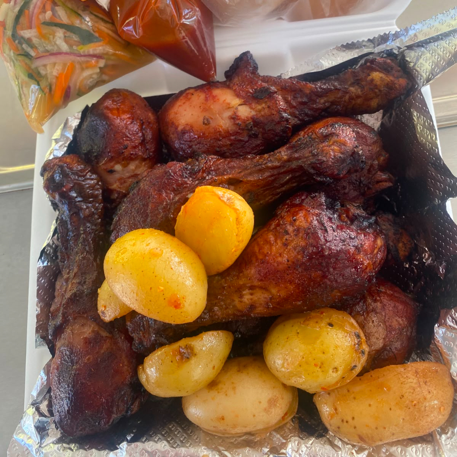 FAMILIAR DE MUSLO DE POLLO CON BBQ