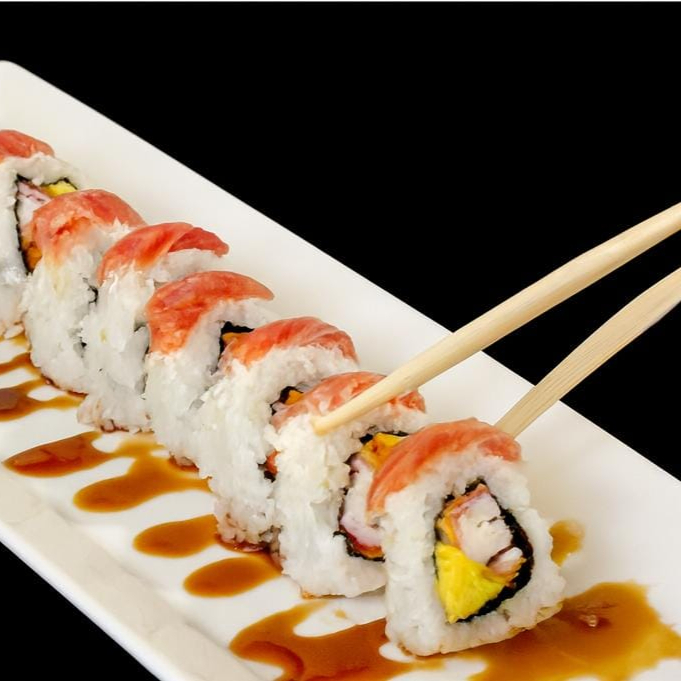 TUNA ROLL (10 bocados) + Soya Gratis