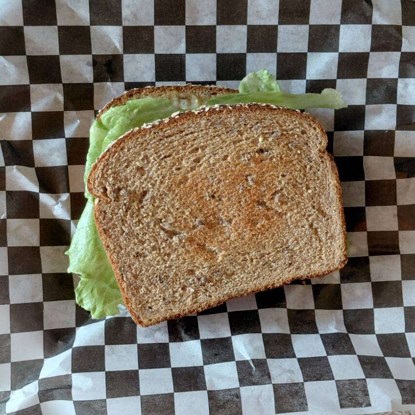 Sandwich de Ensalada de Atún