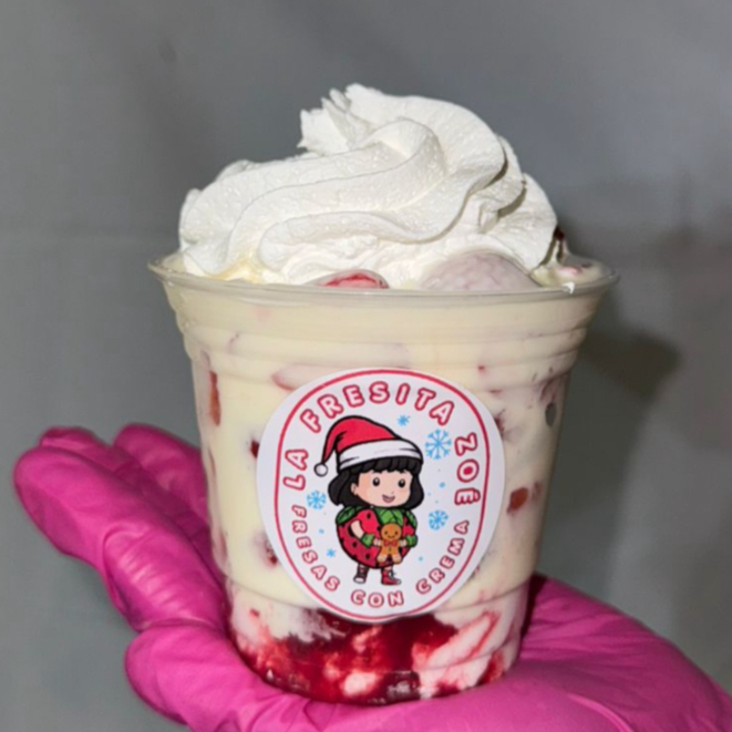 Fresas O Duraznos con Crema Chicas