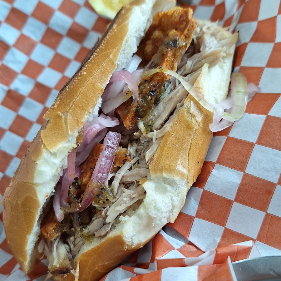 Torta de Lechón Bolillo Normal