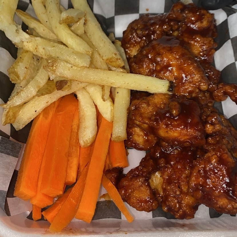 Boneless.(Bbq,Bufalo).