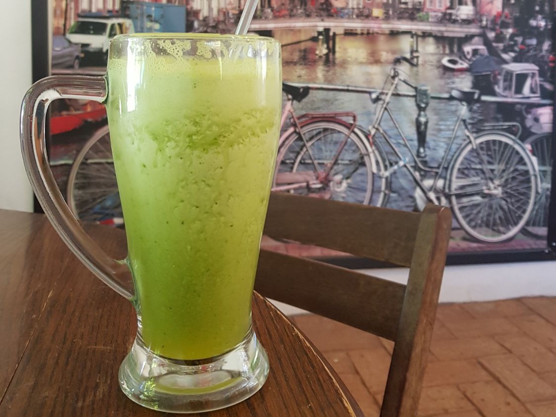NUTRI COMBO JUGO VERDE + BAGUET