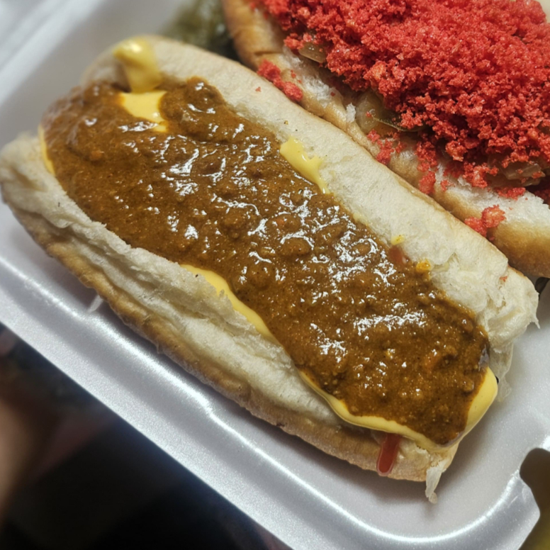 Abelito ChiliDog