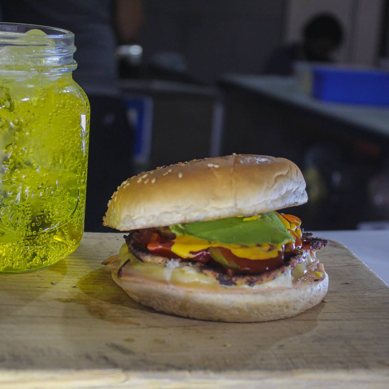 Hamburguesa Doble Queso Con Tocino