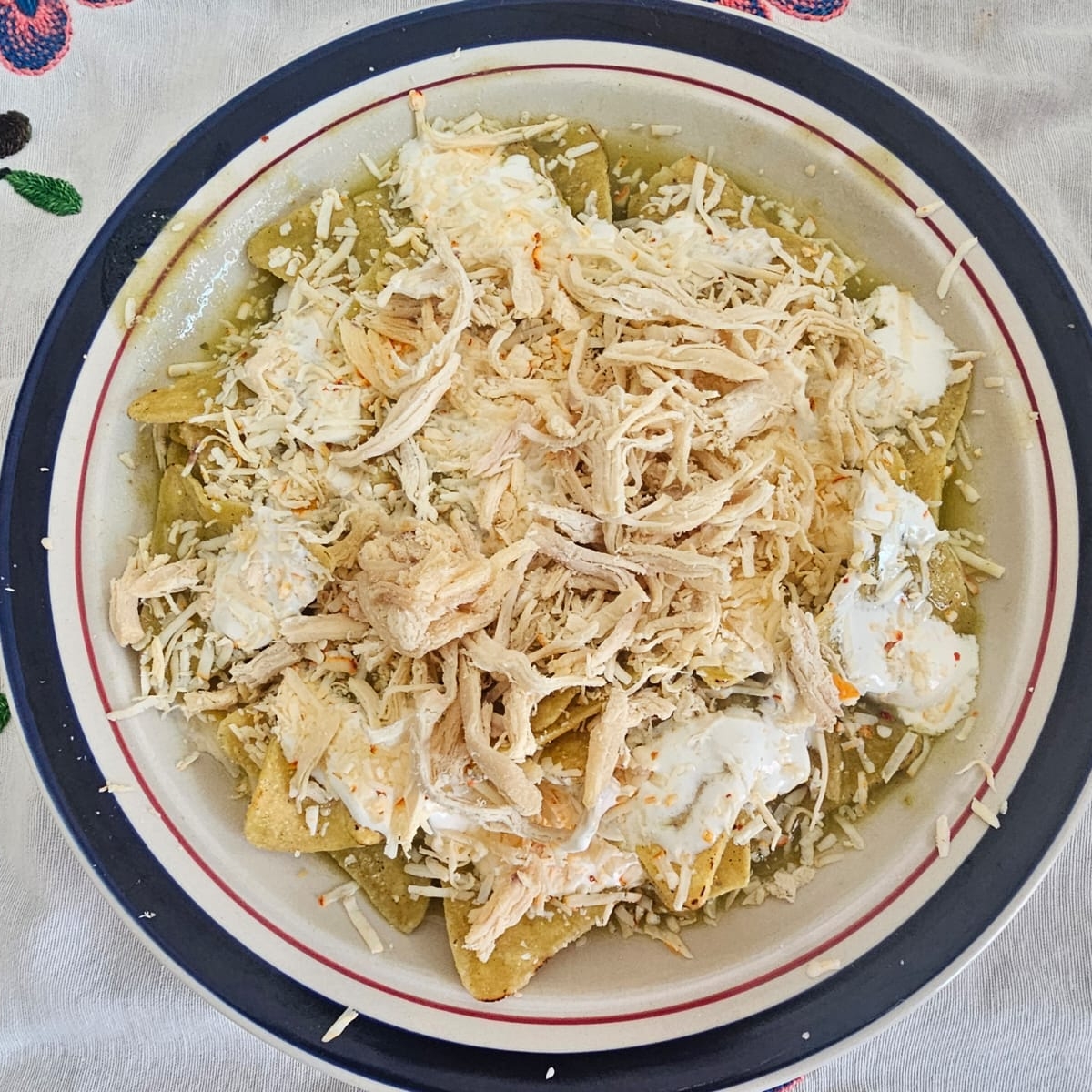 Chilaquiles Verdes Con Pollo
