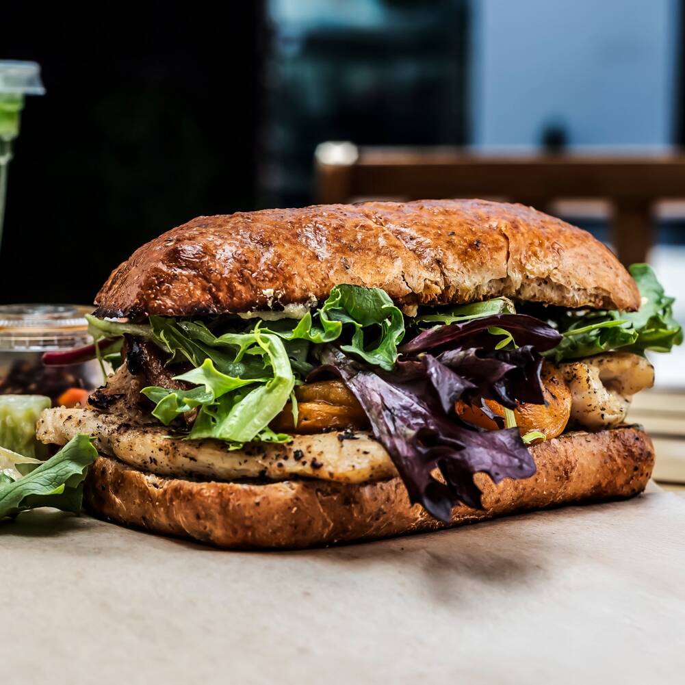 Golden Chicken Sándwich Kcal 539