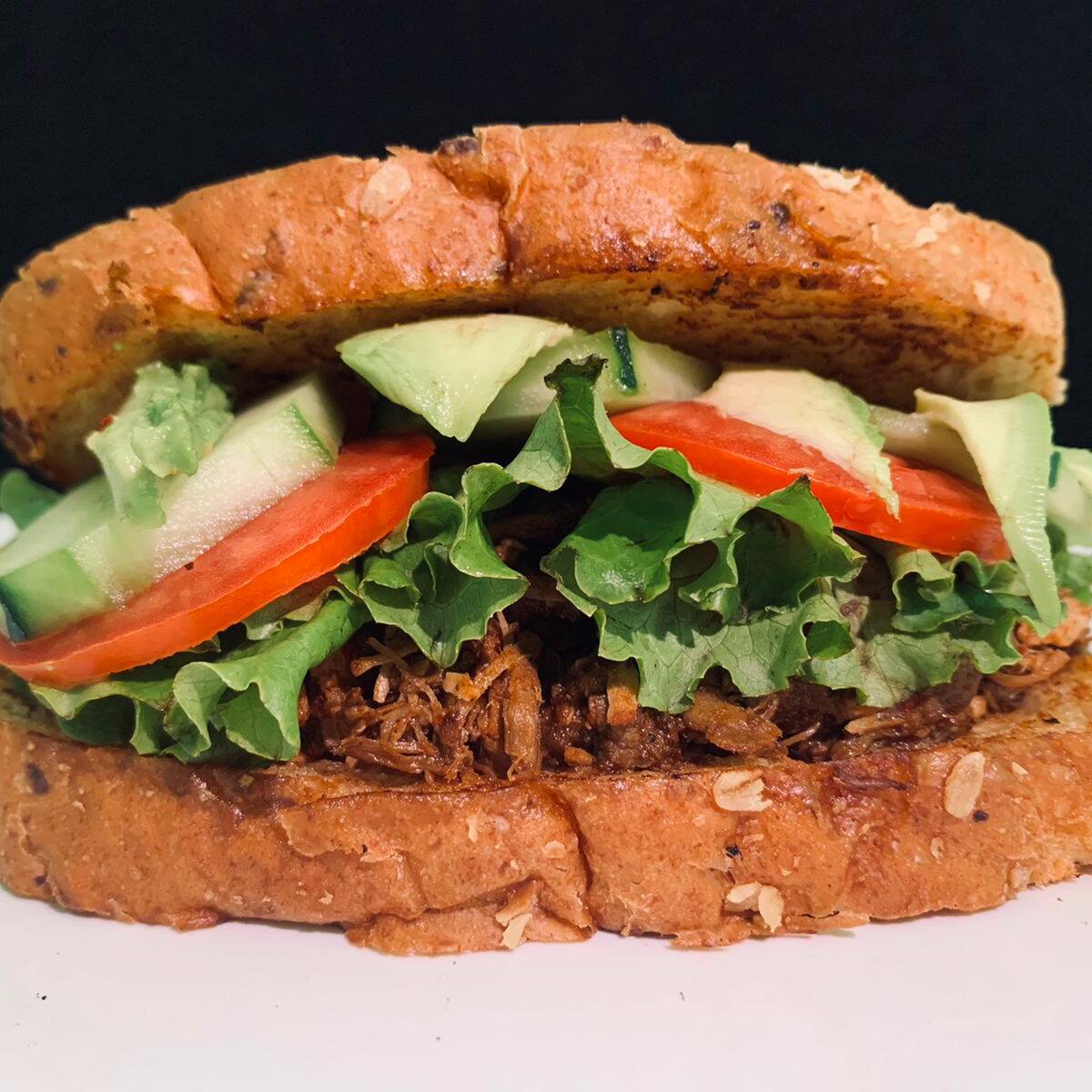 Sándwich con Carne Mixta Especial