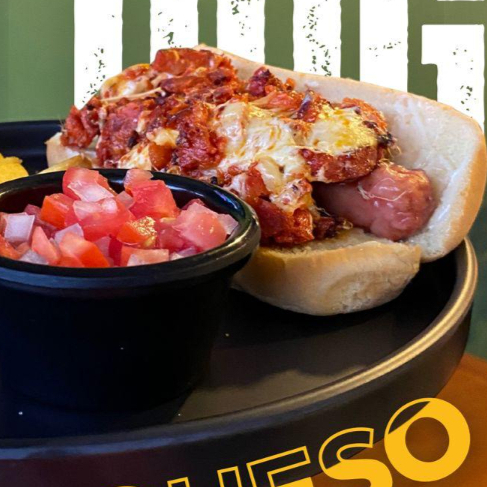 Hot Dog Choriqueso con papas