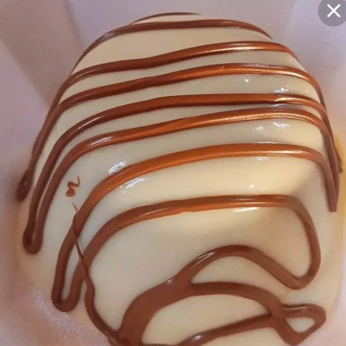 Massa 50% cacau recheado com creme de leite ninho e Nutella