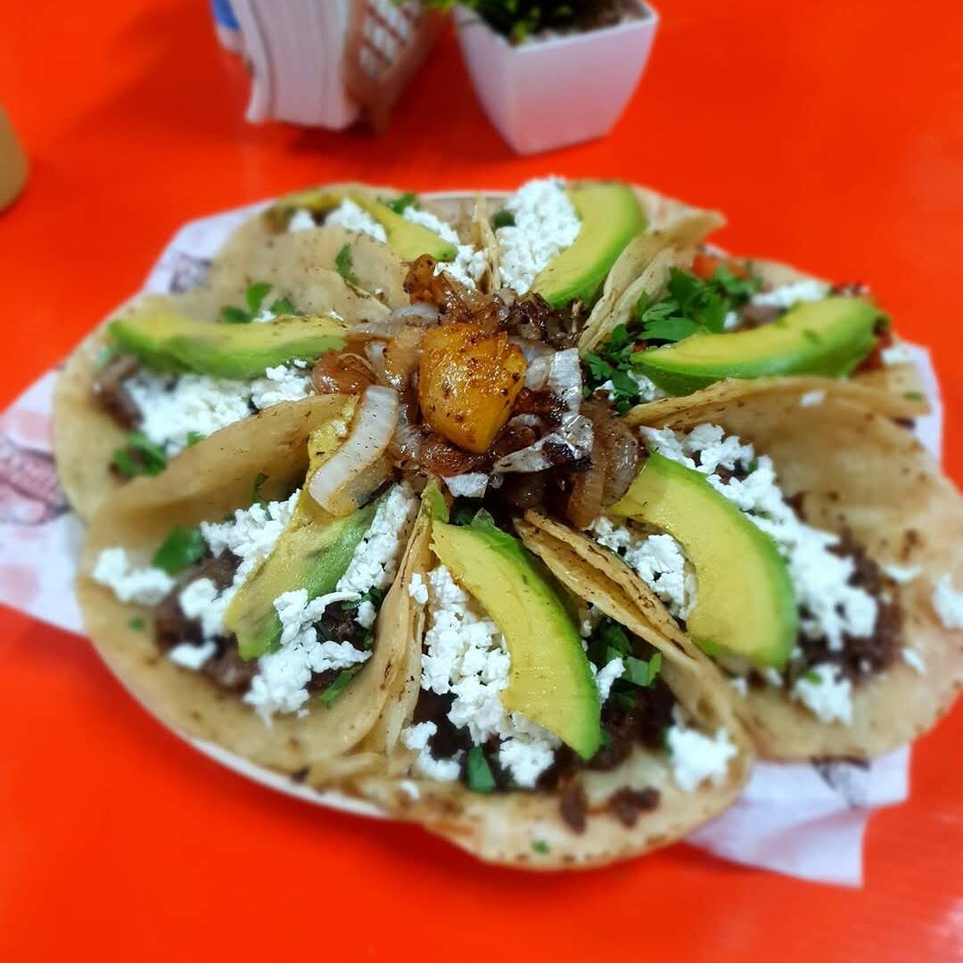 Tacos de Maíz de Tripa